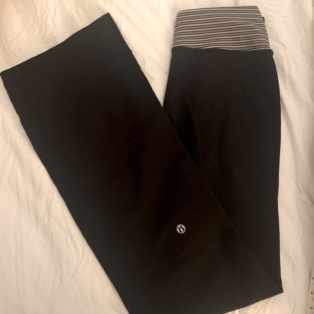 Lululemon flare yoga pants